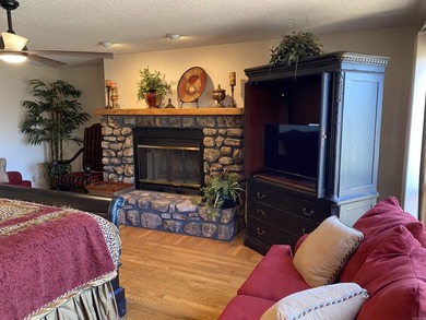 You will love the layout and the view of this Lake View condo at - photo 29