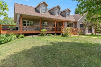 Beautifully updated 4-bedroom, 3-bath home situated on just - photo 48
