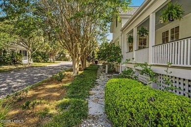 Welcome to this beautiful & spacious Battery Point home! With a - photo 6