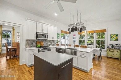 Welcome to this beautiful & spacious Battery Point home! With a - photo 9