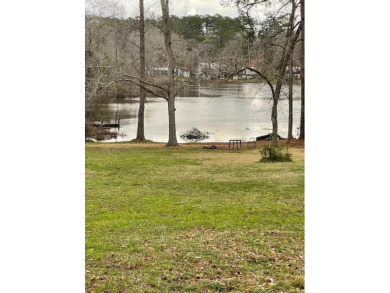 Circle R Lakes Lot For Sale in Palestine Texas