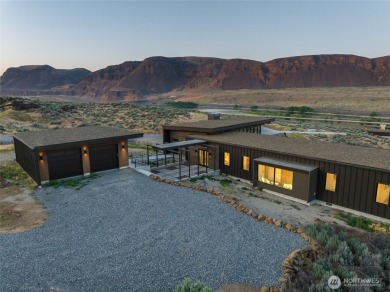 Lake Home For Sale in Malaga, Washington