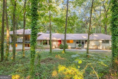 Lake Home For Sale in Winterville, Georgia