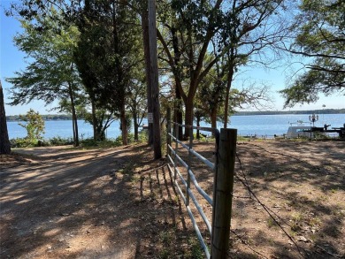 Cedar Creek Lake Lot For Sale in Caney City Texas