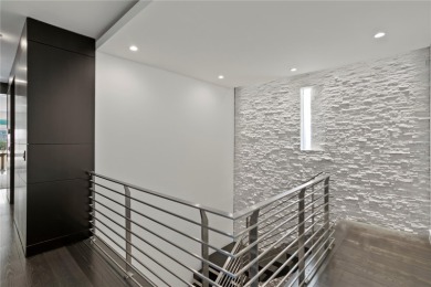 Welcome home to the pinnacle of casual sophistication on Harbour - photo 58