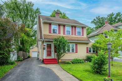 OPEN HOUSE! Saturday July 11th from 11:30AM-1PM. Welcome to 73 - photo 1