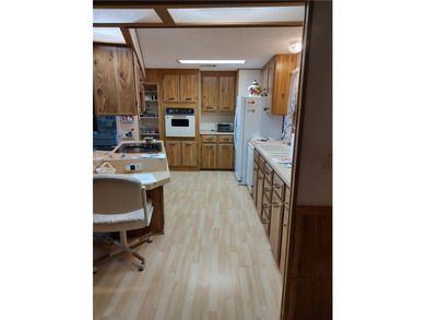 Offering custom-built 1-owner home w/private yard on a perimeter - photo 6