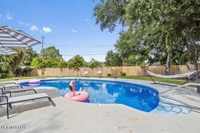 Turnkey Gulfport Pool Home - 4BR/3BA with Sunroom & Game Room - photo 14