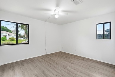 Charming and affordable 2-bedroom, 2-bath home in the heart of - photo 14
