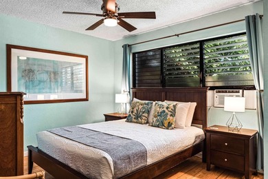 MOTIVATED TO SELL. Ground Floor. Garden Views. Right Across from - photo 20