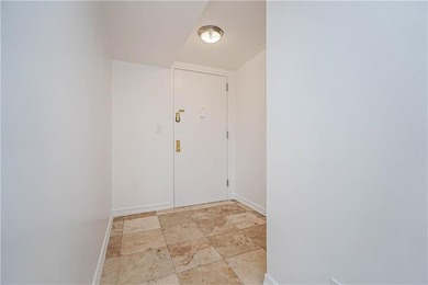 Welcome to this luxury three-bedroom, two bath duplex - photo 31