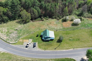 Cute Cottage on 4.59 ac with tons of potential for the buyer - photo 34