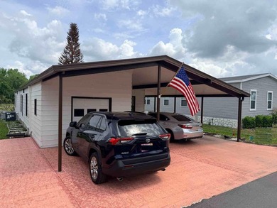 Outstanding opportunity !! LOCATION, LOCATION, LOCATION! This - photo 1