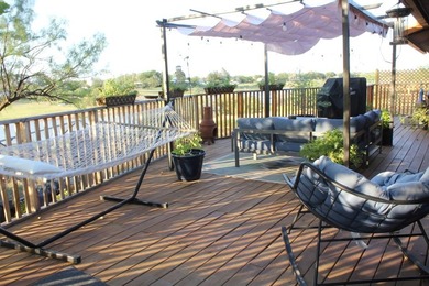 Additional listing photo 1