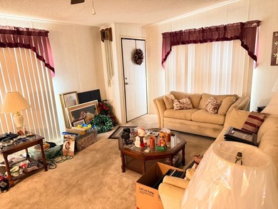 Outstanding opportunity !! LOCATION, LOCATION, LOCATION! This - photo 10