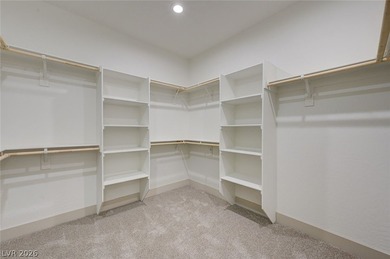 Discover a tranquil retreat where spacious living meets - photo 14
