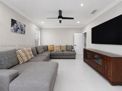 Priced to sell! This beautiful home offers the perfect - photo 14