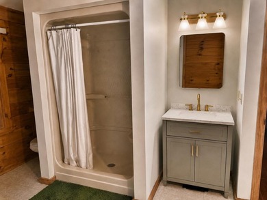 Discover a one-of-a-kind Champlain Islands retreat where privacy - photo 24