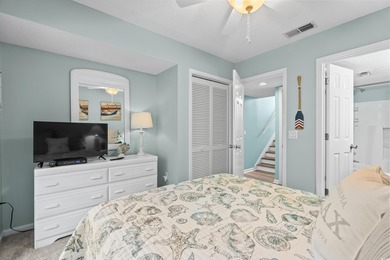 This Beautifully Decorated 2 bed 2 bath condo with loft, in - photo 29