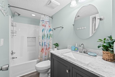 This Beautifully Decorated 2 bed 2 bath condo with loft, in - photo 30