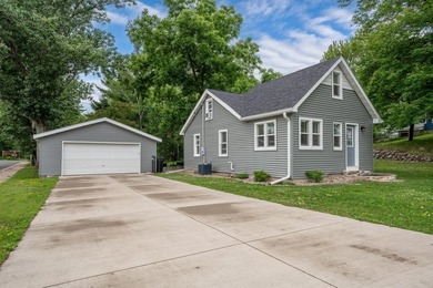 Move-In Ready & Completely Updated! Don't miss this beautifully - photo 10