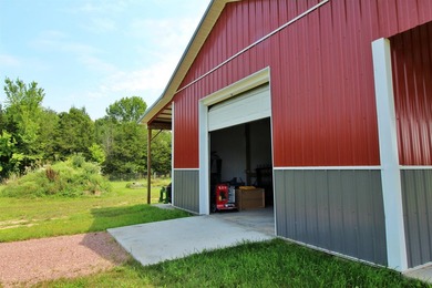 Discover a one-of-a-kind Champlain Islands retreat where privacy - photo 48