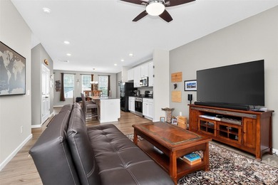 Built by award-winning Brookline Homes, this beautifully - photo 6