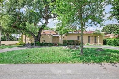 Exceptional opportunity to transform a property on a generous - photo 1