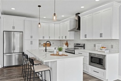 Move-In Ready New Construction in a Beautiful Cul-de-Sac - photo 2
