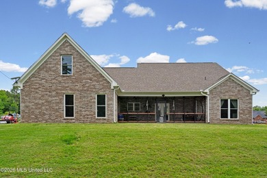 Country living at its best! This beautiful farmhouse-style home - photo 24