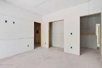 Rare & Exceptional under Construction Custom Beauty on 3 1/2 - photo 35