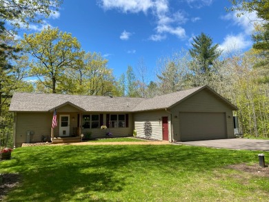 Lake Samway Home For Sale in Rhinelander Wisconsin