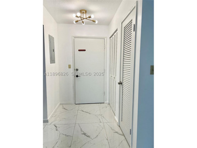 Well-maintained condo located in North Miami, ideal for buyers - photo 5