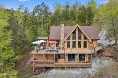 One of the nicest log cabins I have ever had the pleasure of - Lake Home Sale Pending in Sharps Chapel, Tennessee