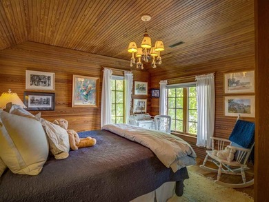 Situated along the north shore of Little Traverse Bay on Lake - photo 28