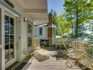 Situated along the north shore of Little Traverse Bay on Lake - photo 38