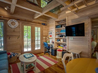 Situated along the north shore of Little Traverse Bay on Lake - photo 45