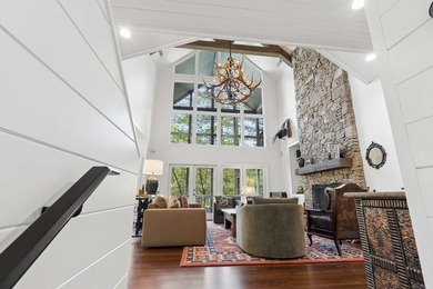 If you're seeking a peaceful and timeless Lake Rabun waterfront - photo 46