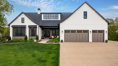 Beautiful Lake Sara Custom Home! - photo 4