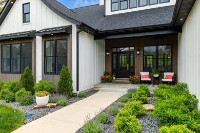 Beautiful Lake Sara Custom Home! - photo 5