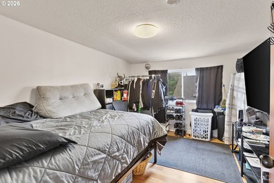Welcome home to this charming 4 bedroom, 1 bathroom home - photo 13