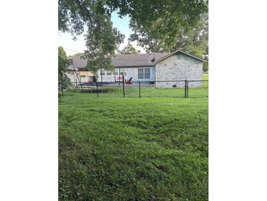 Small town living at its best in the Lexington City Limits and - photo 14