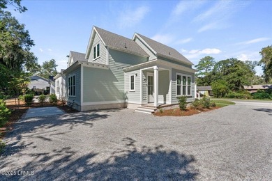 Brand new construction in the heart of Pigeon Point! This - photo 3