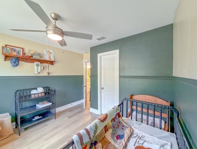 Welcome home to this beautifully appointed 4BR/2BA - photo 31