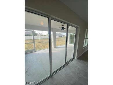 This beautiful home has 4 bedrooms, 3 bathrooms and a 2 car - photo 13