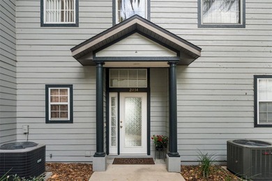 Unbelievable Value! Lake Santa Fe lakefront living with 30 X 30 - photo 19