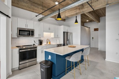 Experience downtown living in Birmingham's Franklin Building - photo 22