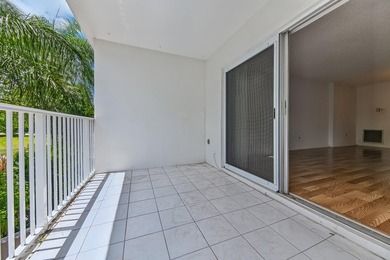 UNBEATABLE VALUE! THE UNIT OFFERS GREAT RELAXING VIEWS OF THE - photo 22