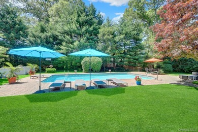 Welcome to 121 Old Field Rd, Huntington-a rare opportunity in - photo 31