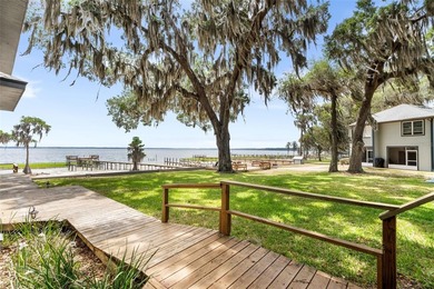 Unbelievable Value! Lake Santa Fe lakefront living with 30 X 30 - photo 32